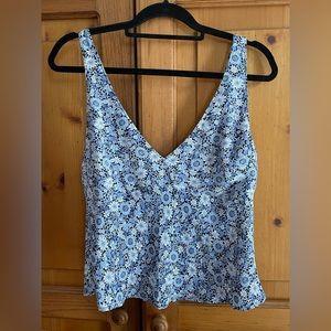 Abercrombie & Fitch blue floral tank top